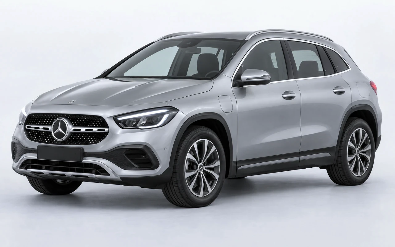 AI-genereret illustration af en sølvgrå Mercedes-Benz GLA 250e, set skråt forfra.