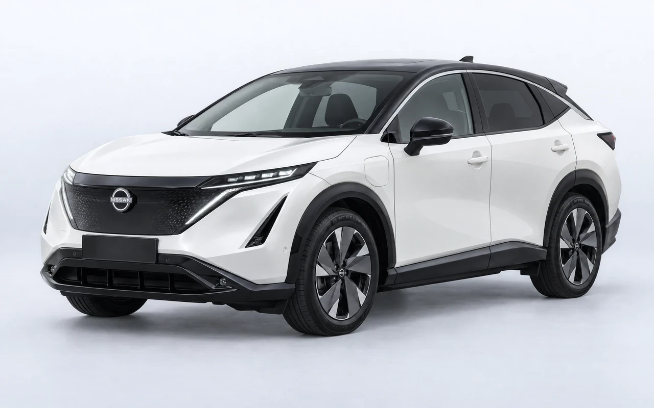 AI-genereret illustration af en hvid Nissan Ariya, set skråt forfra.