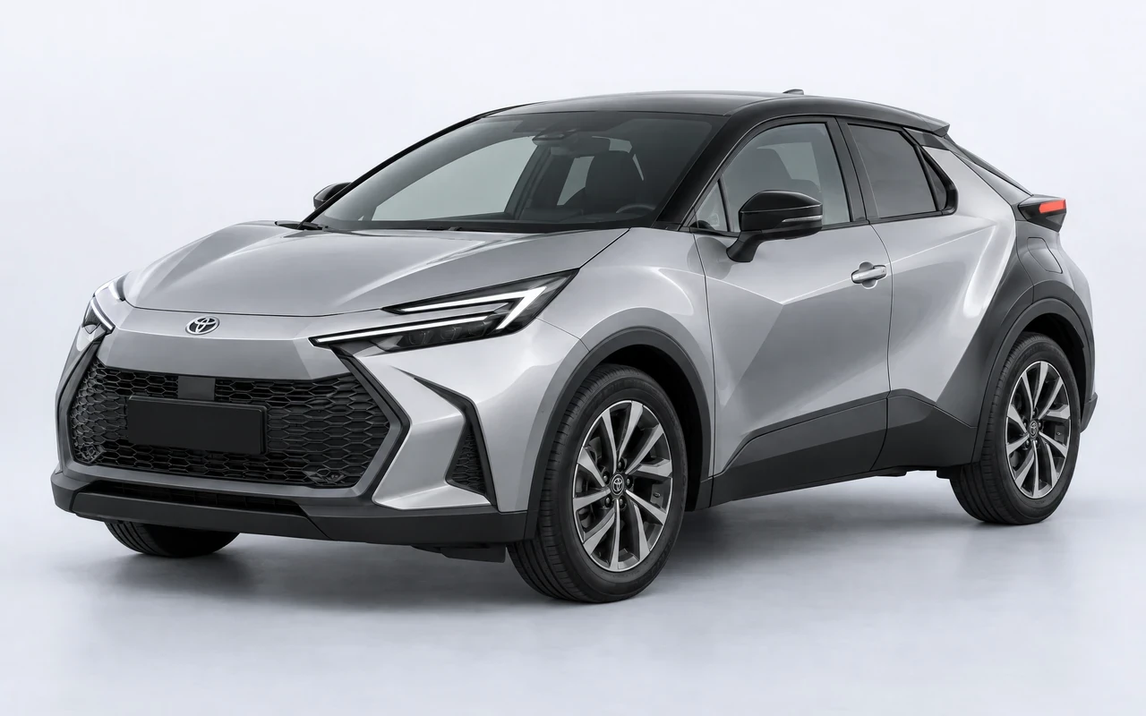AI-genereret illustration af en sølvgrå Toyota C-HR, set skråt forfra.